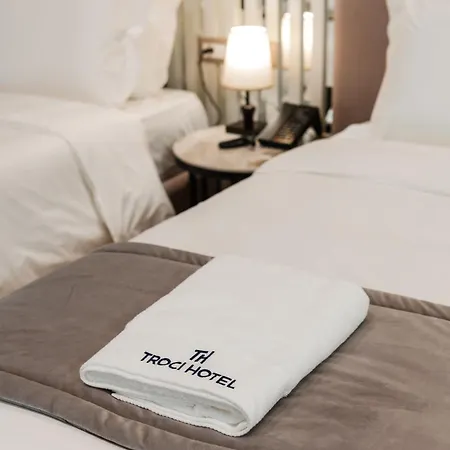 Hotel Troci Kamez