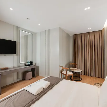 Troci Hotel 5*